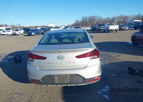 2019 Hyundai Elantra Se z USA, uszkodzony, nr VIN 5NPD74LF4KH489559